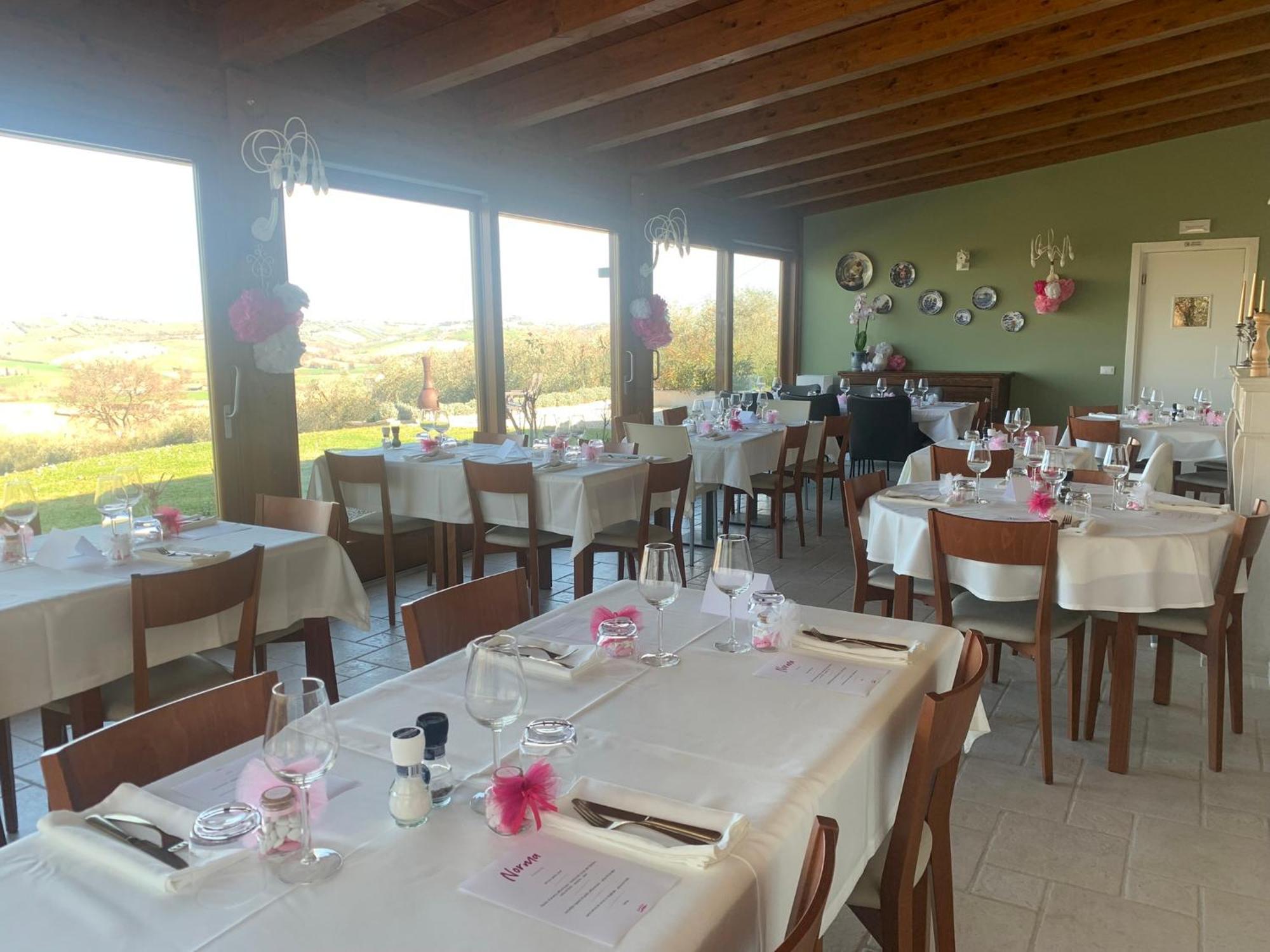 Monte San Pietrangeli Gastronomic B&B Carlocarla מראה חיצוני תמונה