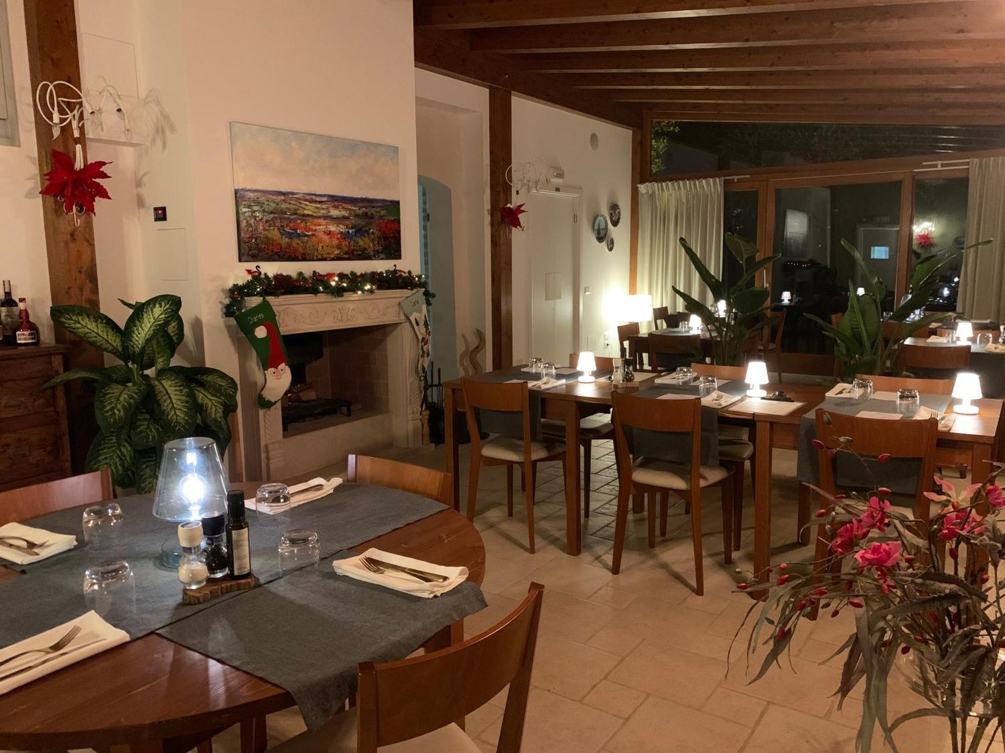 Monte San Pietrangeli Gastronomic B&B Carlocarla מראה חיצוני תמונה