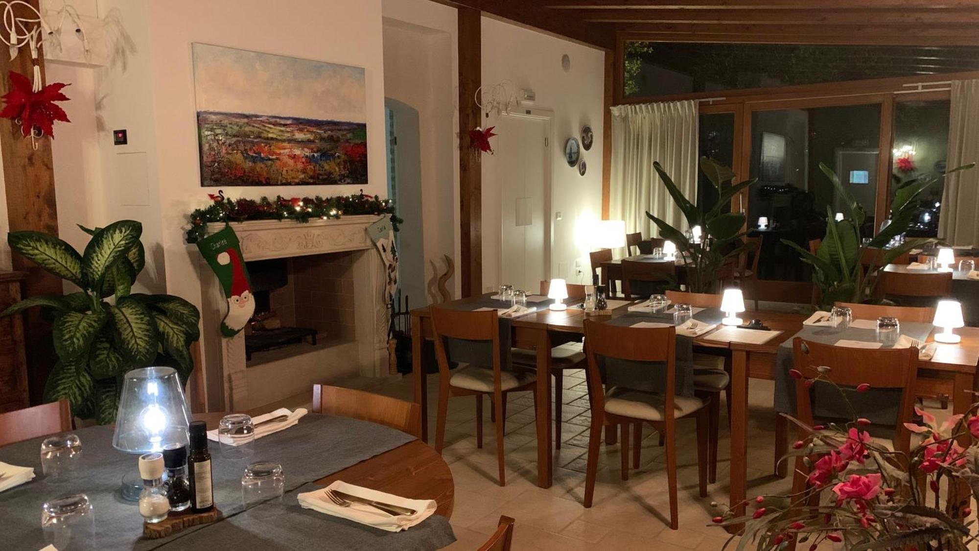 Monte San Pietrangeli Gastronomic B&B Carlocarla מראה חיצוני תמונה