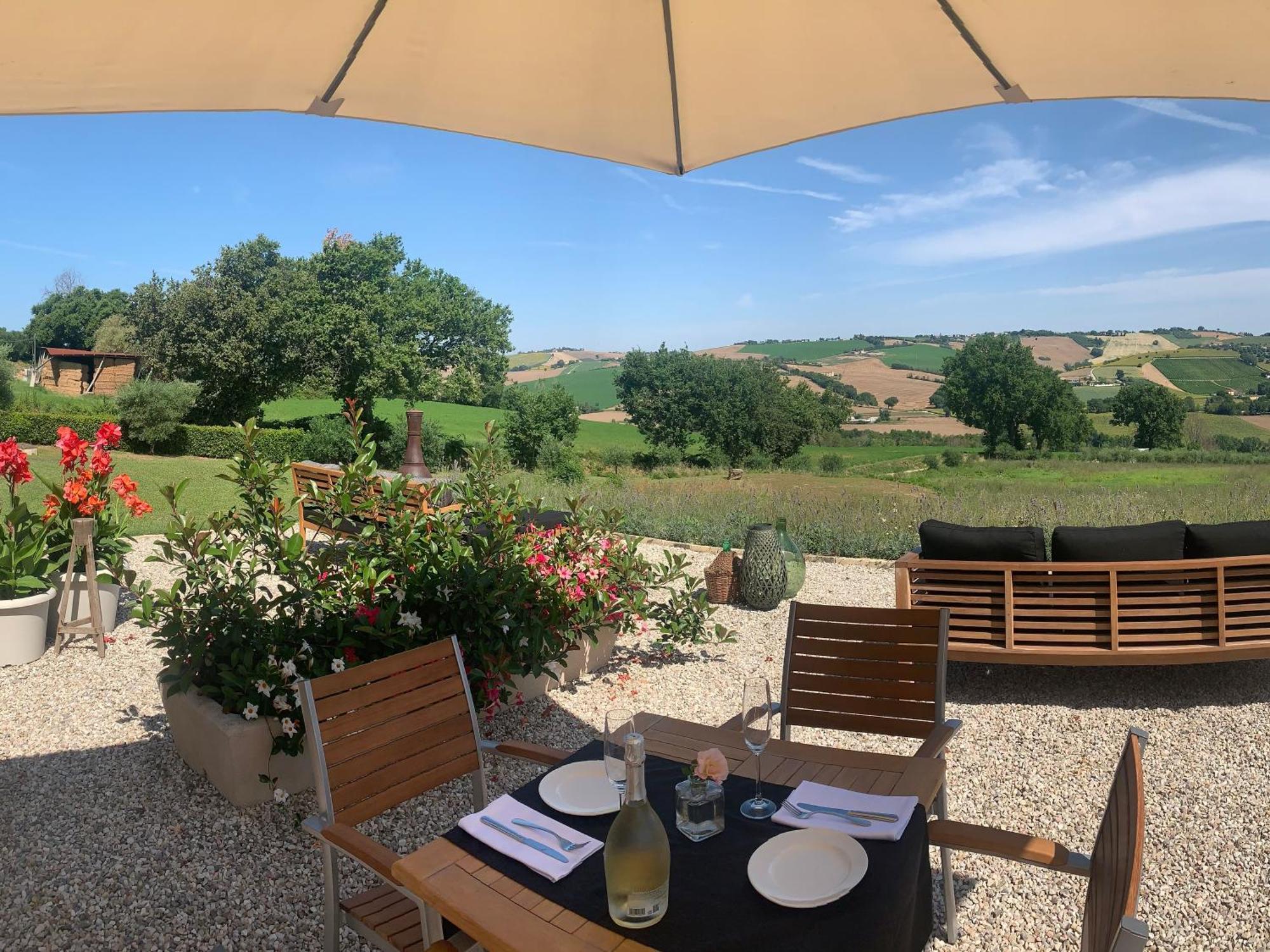 Monte San Pietrangeli Gastronomic B&B Carlocarla מראה חיצוני תמונה
