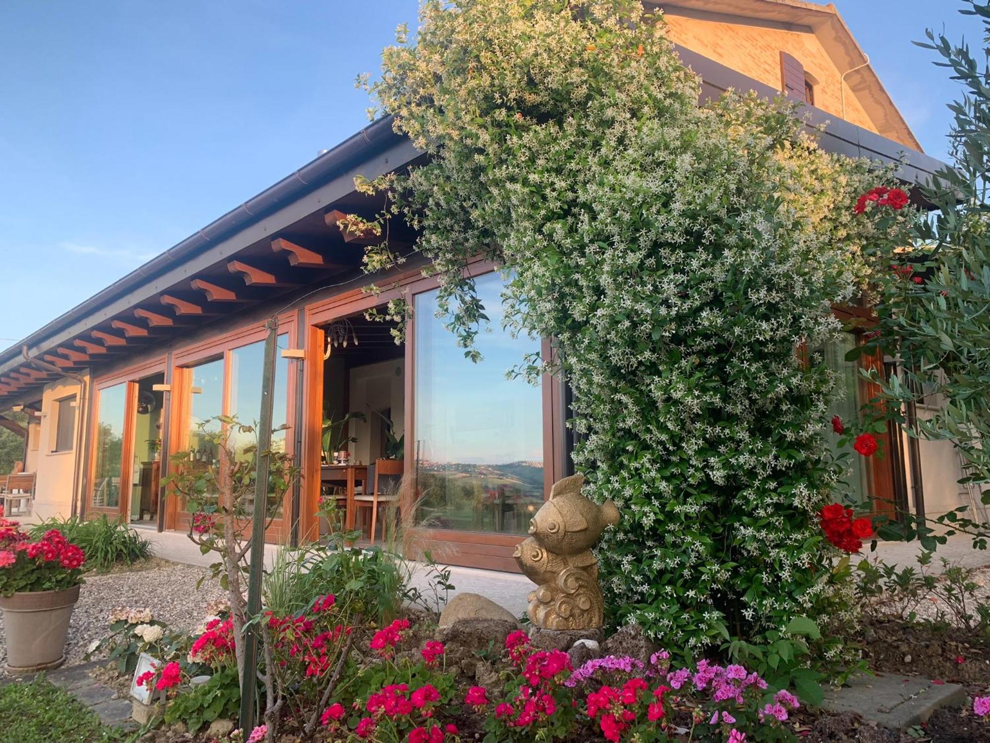 Monte San Pietrangeli Gastronomic B&B Carlocarla מראה חיצוני תמונה